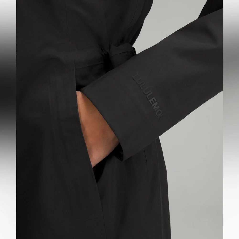 New with Tags — Lululemon - Rain Rebel Insulated Jacket- Size 4 - Black - Picture 8 of 10